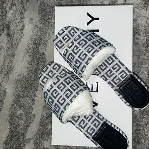 Givenchy sandals ( women 38 )